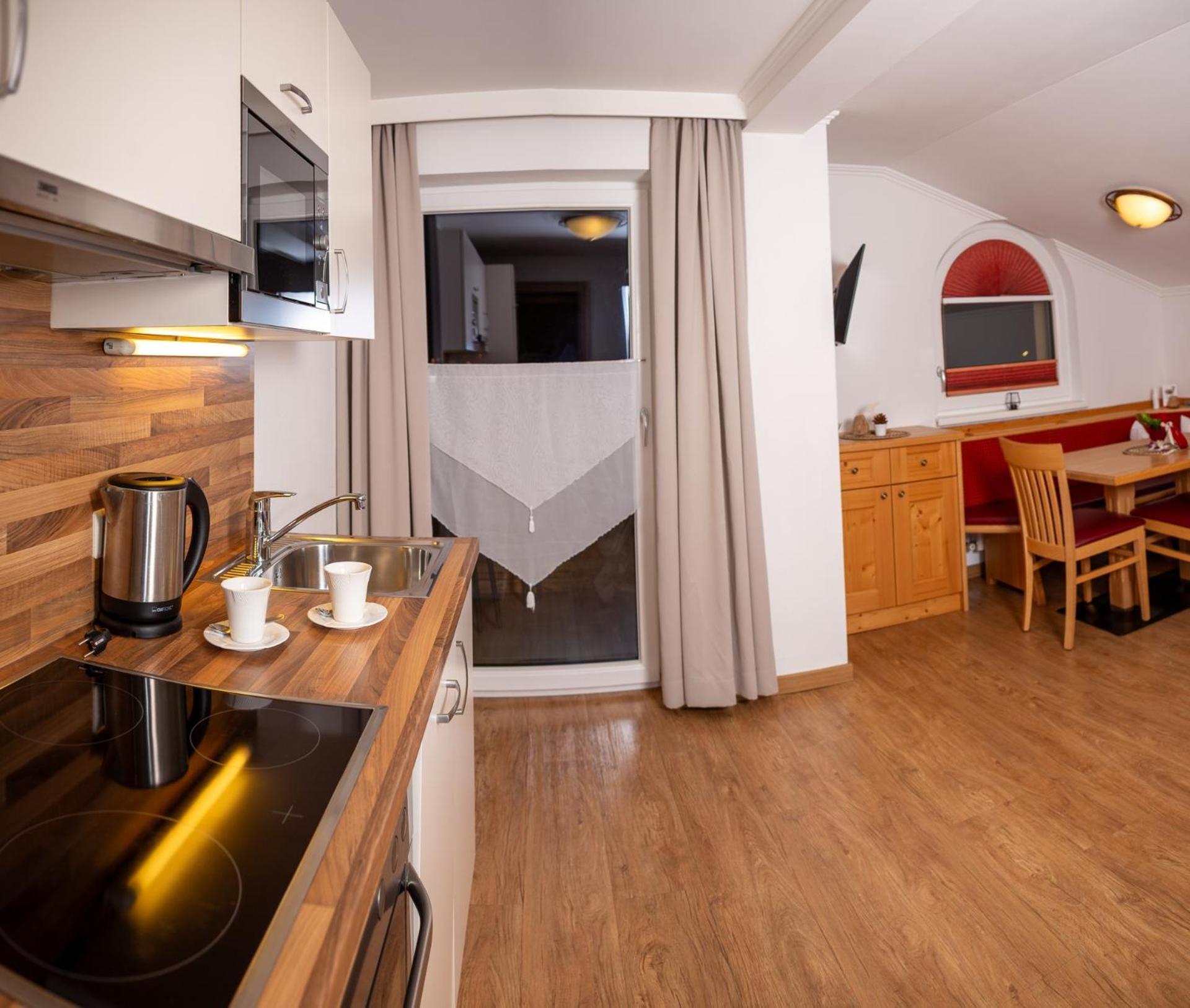 Appartement-Gaestehaus Ursula Flachau Buitenkant foto