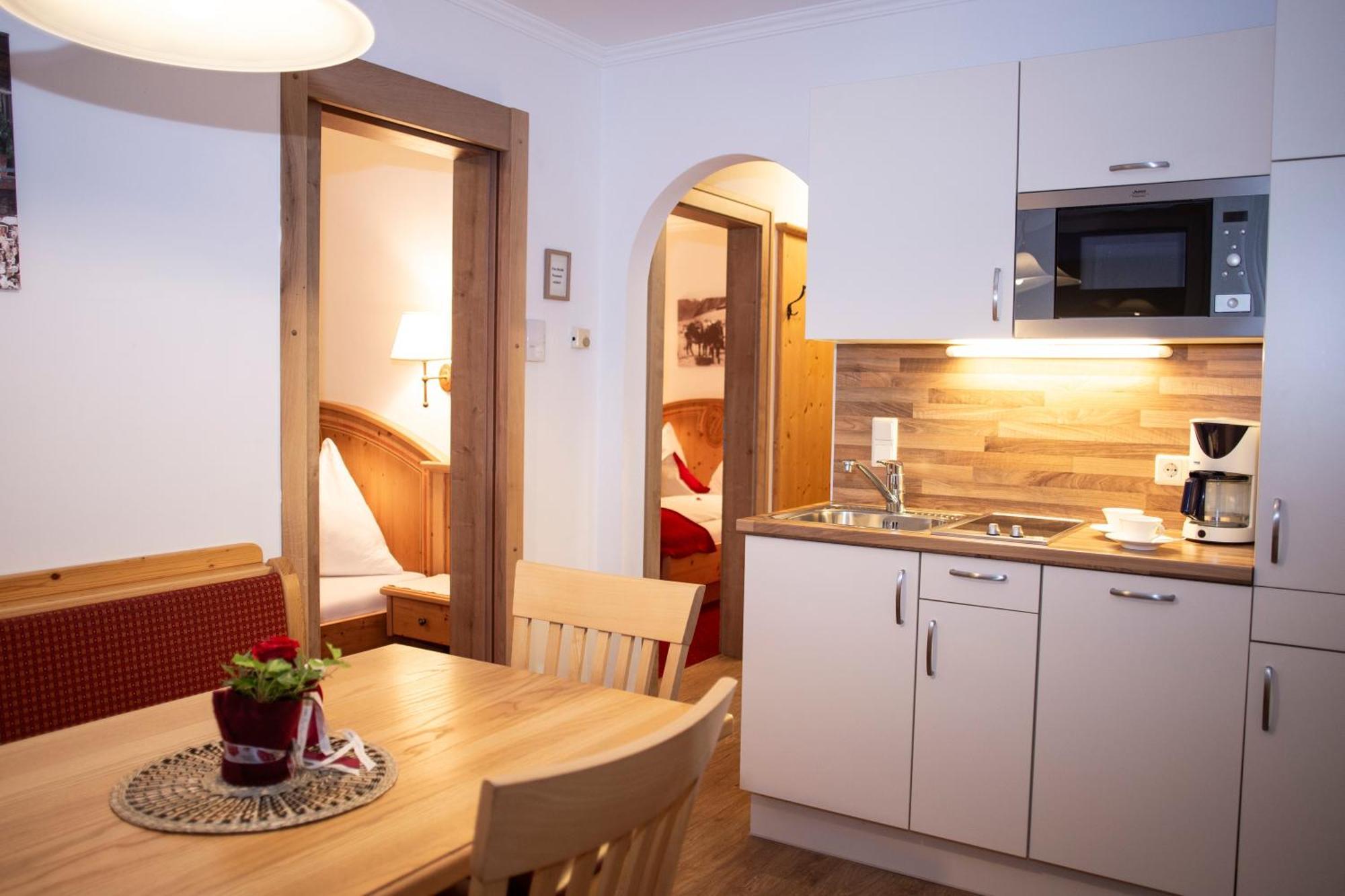 Appartement-Gaestehaus Ursula Flachau Buitenkant foto