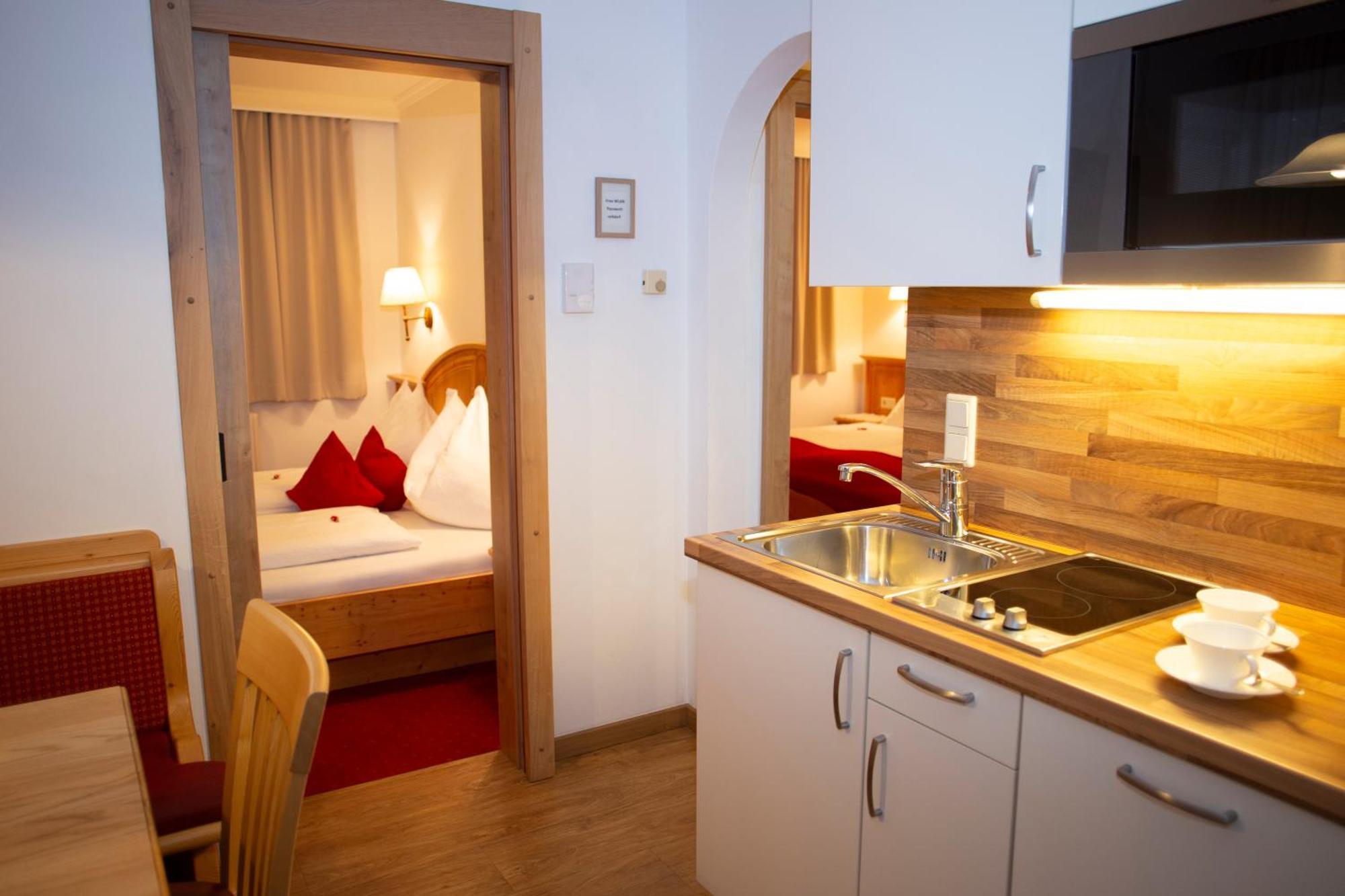 Appartement-Gaestehaus Ursula Flachau Buitenkant foto